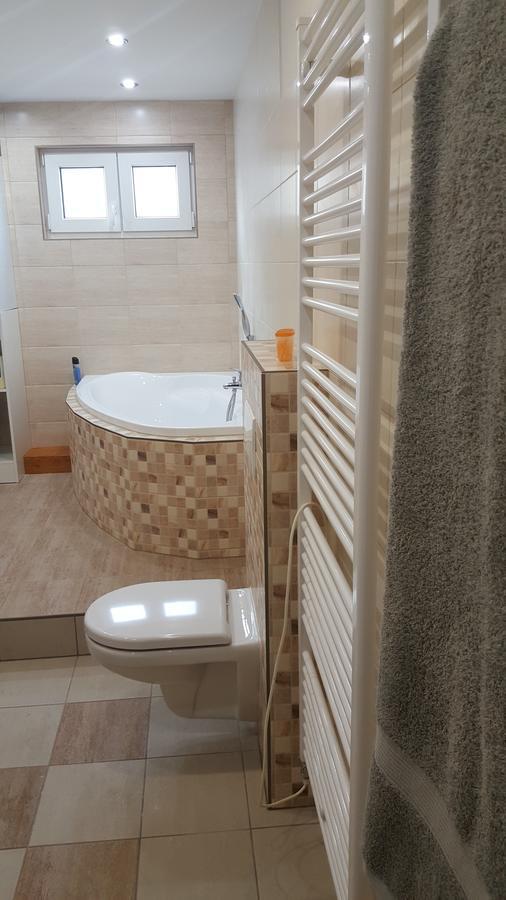 Apartmany Za Sakurou Hodonin Luaran gambar