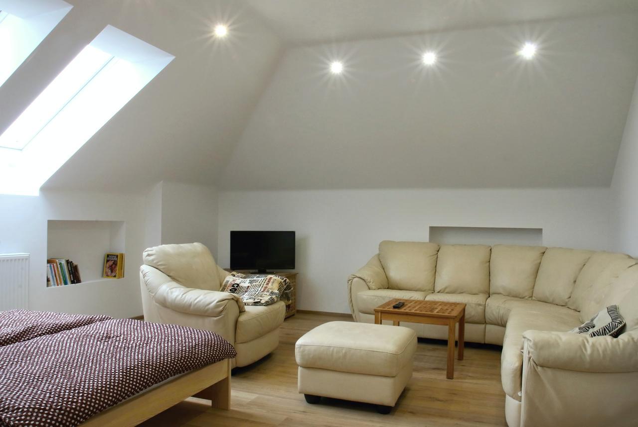 Apartmany Za Sakurou Hodonin Luaran gambar