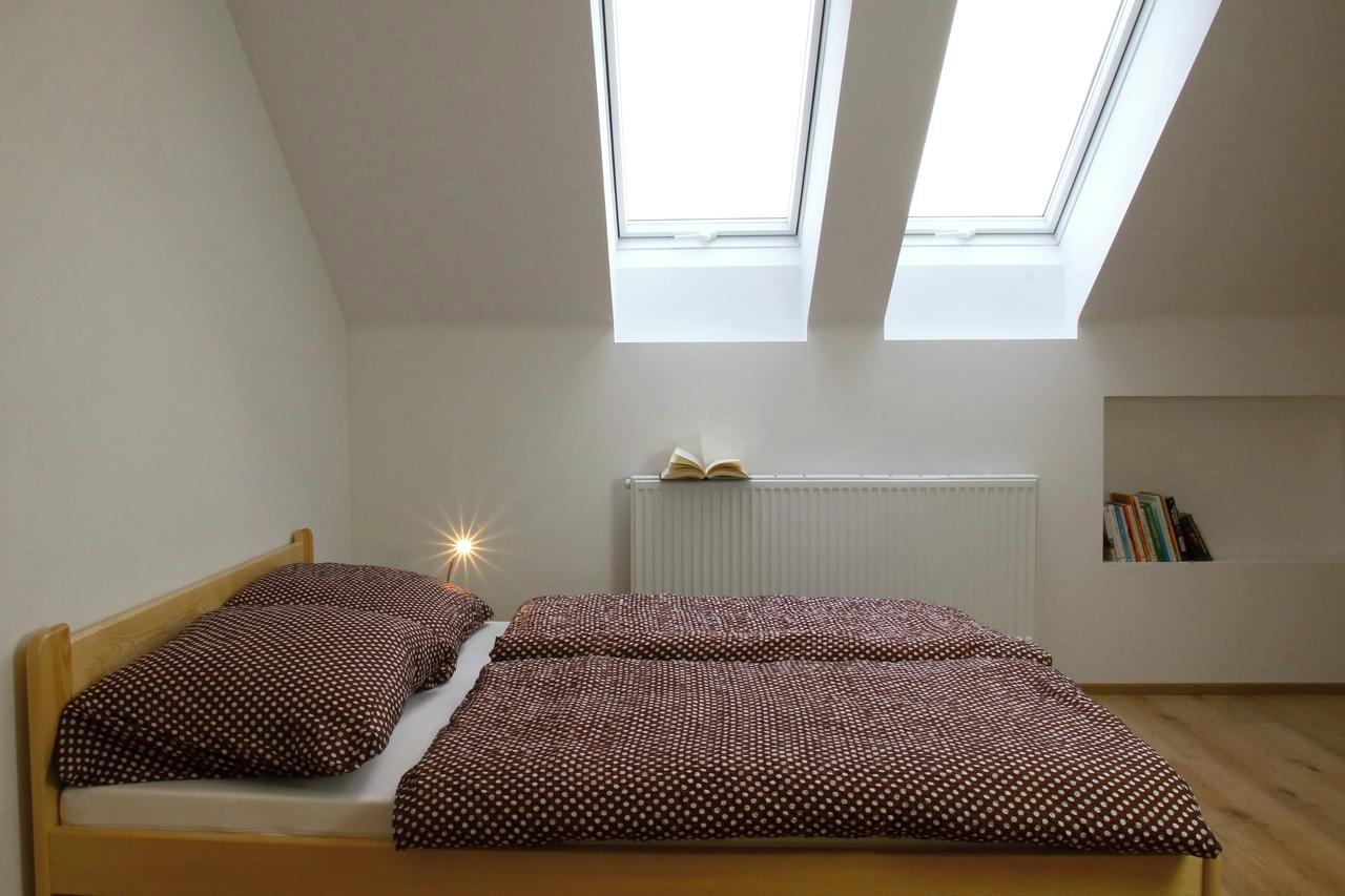 Apartmany Za Sakurou Hodonin Luaran gambar