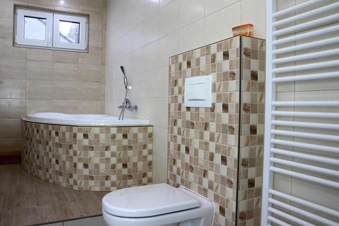 Apartmany Za Sakurou Hodonin Luaran gambar